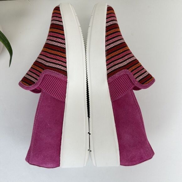 Clarks Collection 10 W Layton Petal Fuchsia Stripe Slip On Sneaker Comfort Shoe - Picture 6 of 9